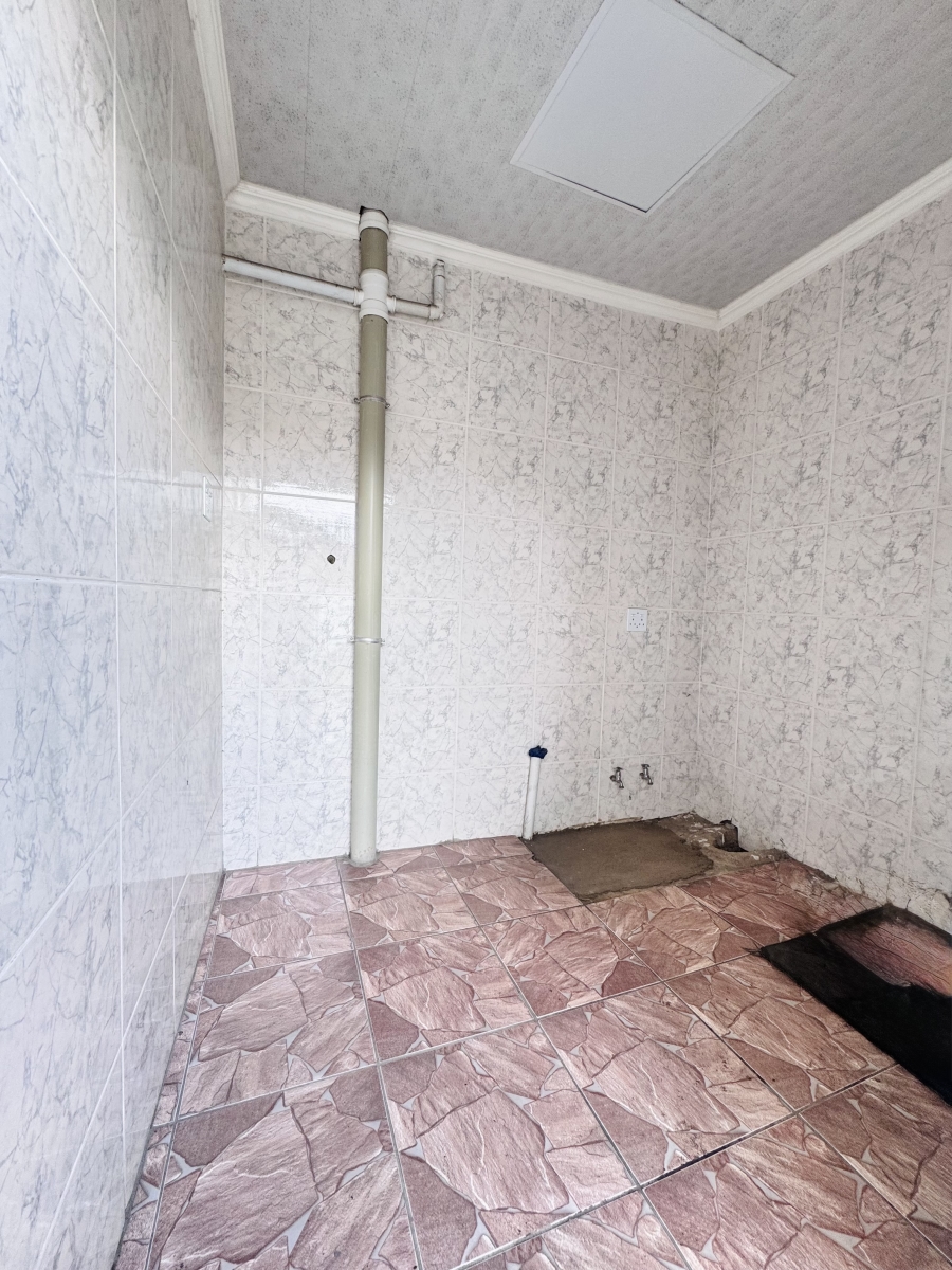 7 Bedroom Property for Sale in Reyno Ridge Mpumalanga