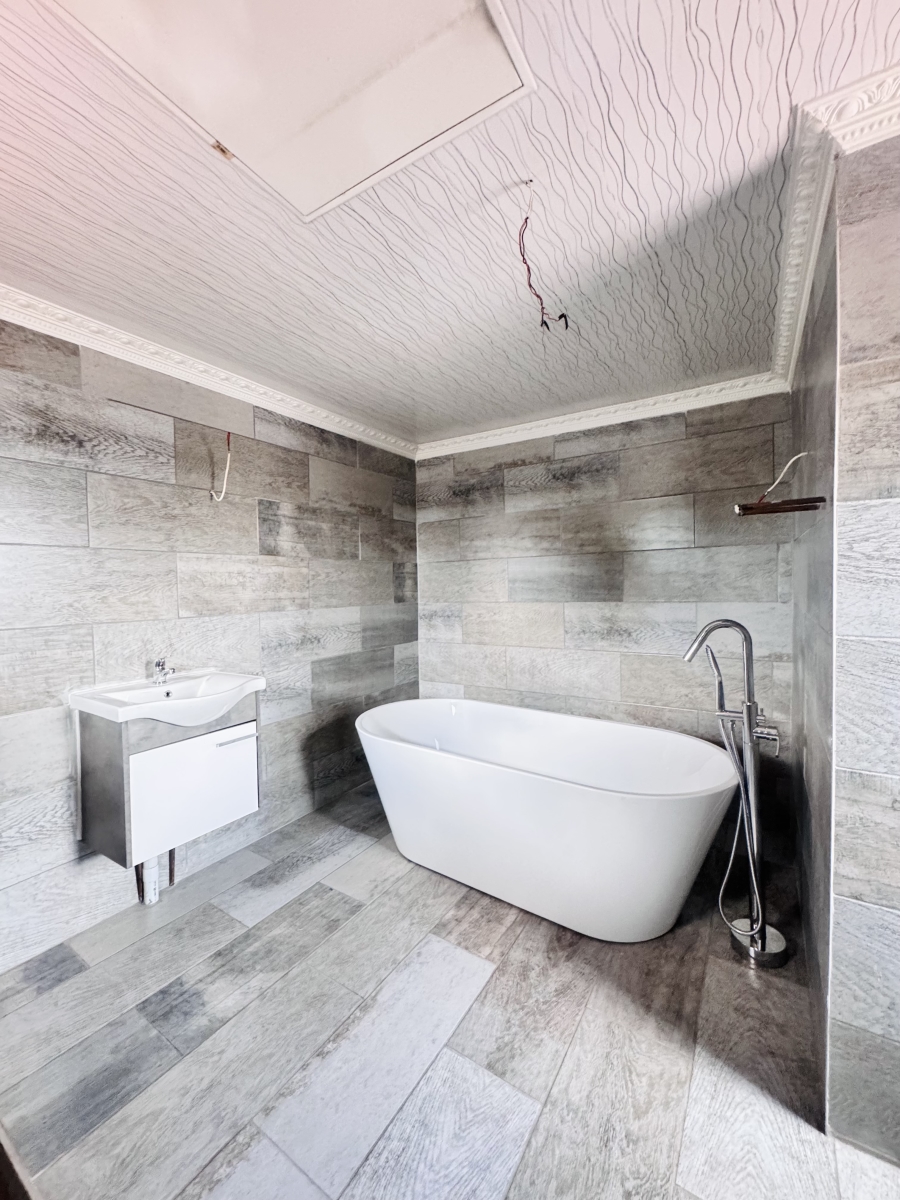 7 Bedroom Property for Sale in Reyno Ridge Mpumalanga