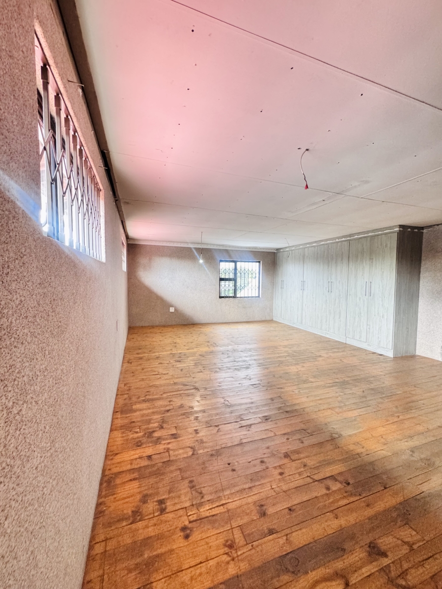 7 Bedroom Property for Sale in Reyno Ridge Mpumalanga