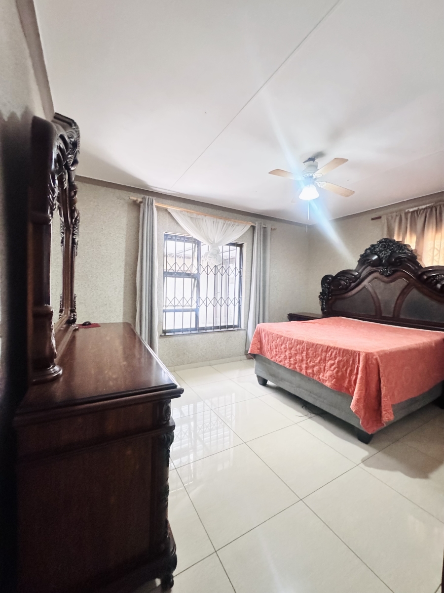 7 Bedroom Property for Sale in Reyno Ridge Mpumalanga