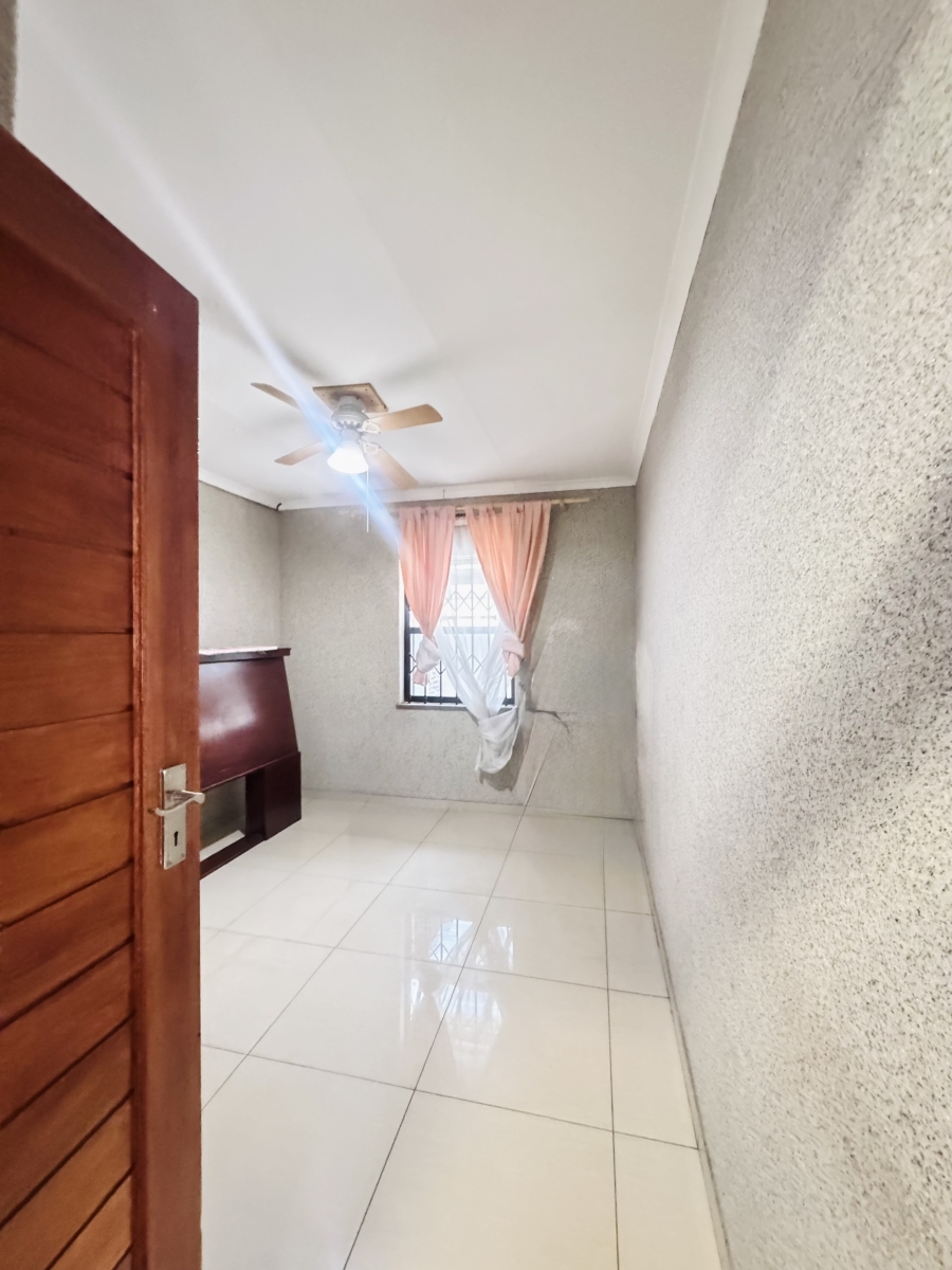 7 Bedroom Property for Sale in Reyno Ridge Mpumalanga