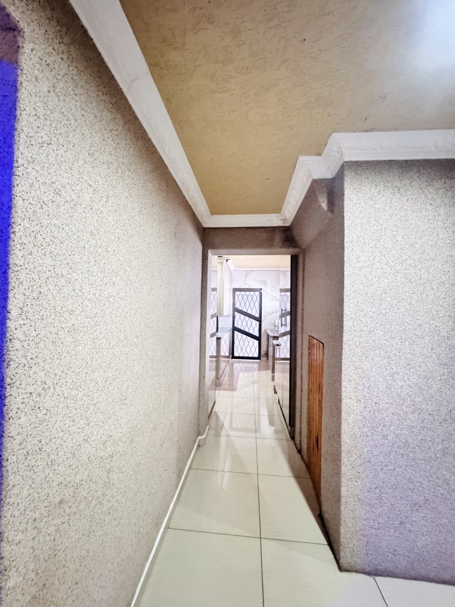 7 Bedroom Property for Sale in Reyno Ridge Mpumalanga