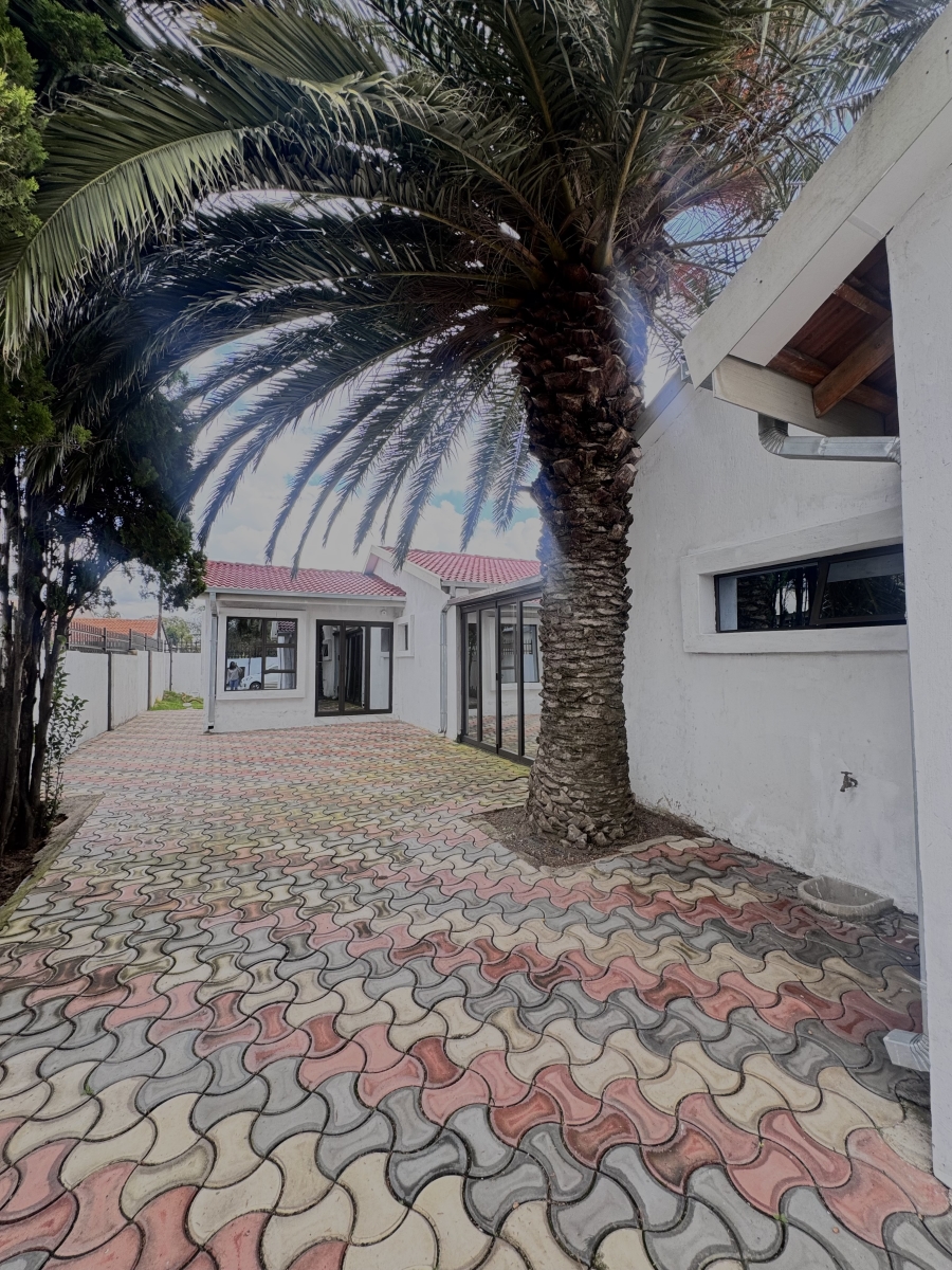 7 Bedroom Property for Sale in Reyno Ridge Mpumalanga