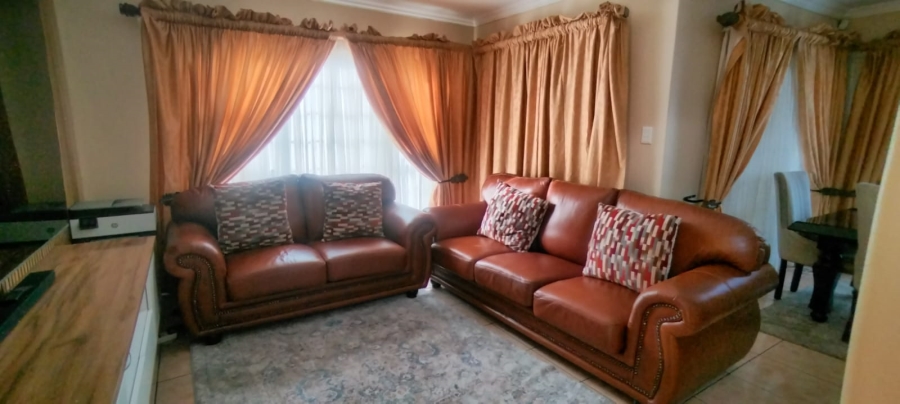 5 Bedroom Property for Sale in Reyno Ridge Mpumalanga