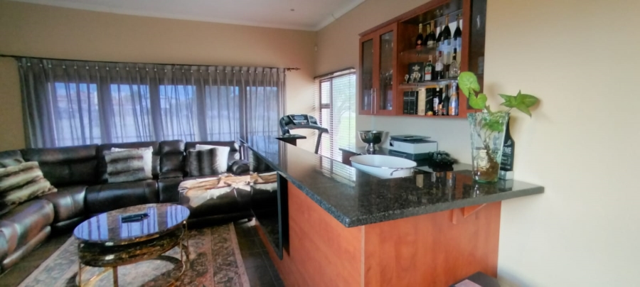 5 Bedroom Property for Sale in Reyno Ridge Mpumalanga