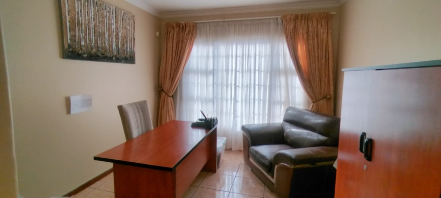 5 Bedroom Property for Sale in Reyno Ridge Mpumalanga