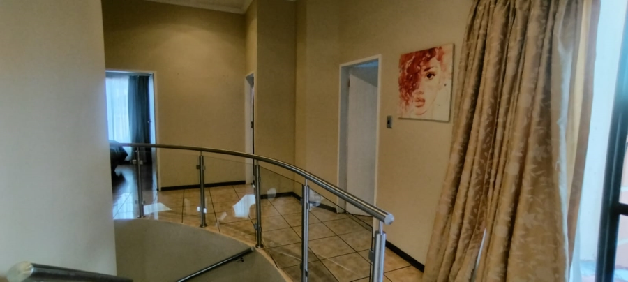 5 Bedroom Property for Sale in Reyno Ridge Mpumalanga