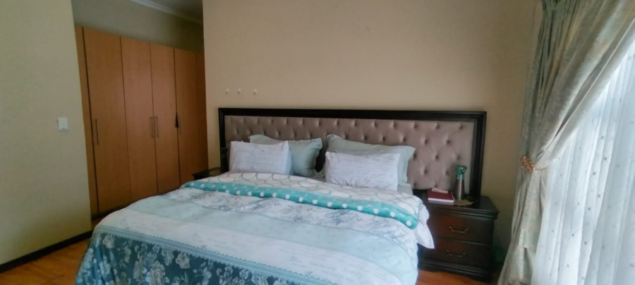 5 Bedroom Property for Sale in Reyno Ridge Mpumalanga