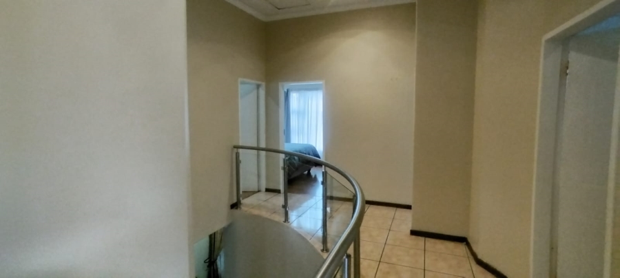 5 Bedroom Property for Sale in Reyno Ridge Mpumalanga