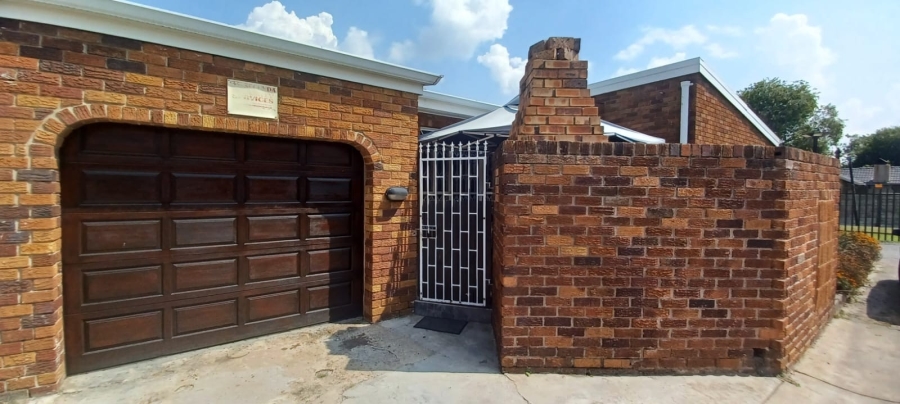 2 Bedroom Property for Sale in Secunda Mpumalanga
