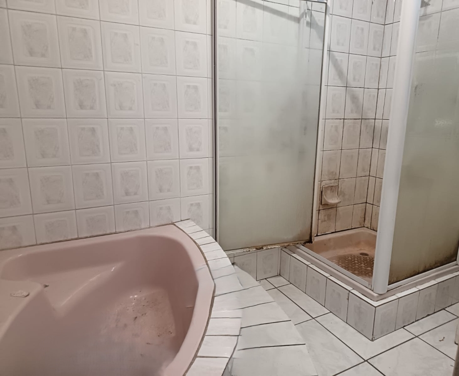 6 Bedroom Property for Sale in Kriel Mpumalanga