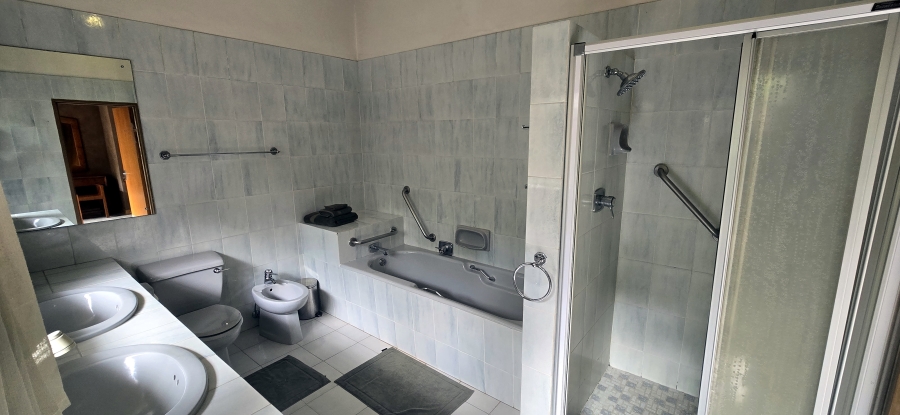 Commercial Property for Sale in White River Ext 5 Mpumalanga