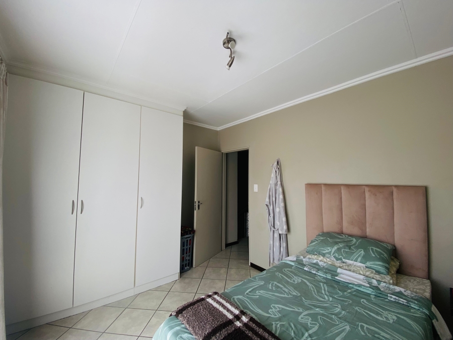 2 Bedroom Property for Sale in West Acres Mpumalanga