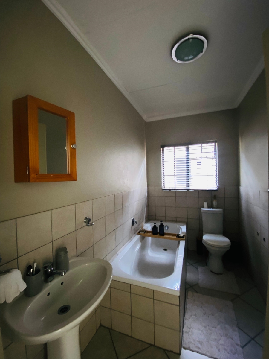 2 Bedroom Property for Sale in West Acres Mpumalanga