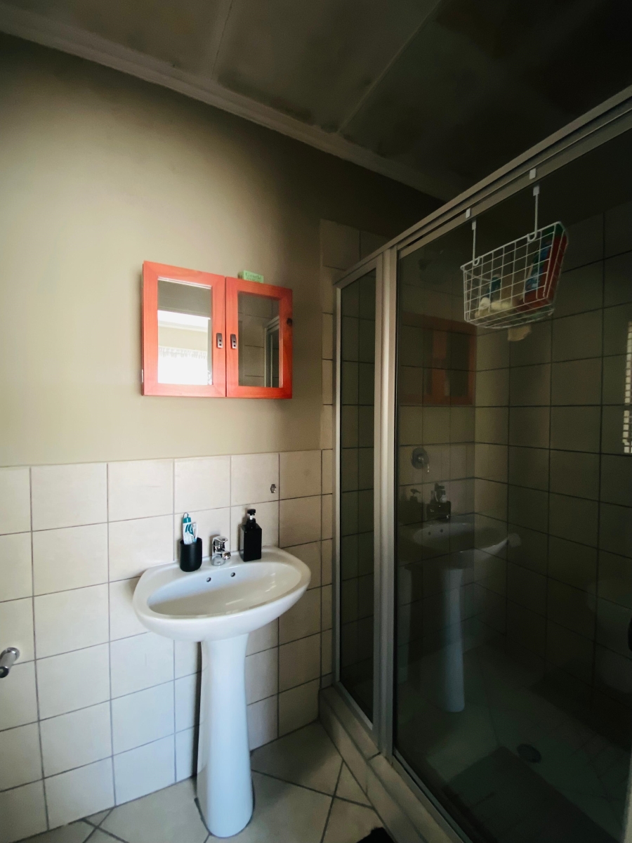 2 Bedroom Property for Sale in West Acres Mpumalanga