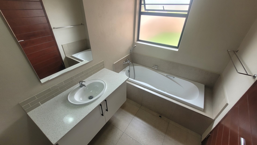 To Let 3 Bedroom Property for Rent in Sonheuwel Mpumalanga