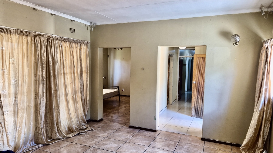 3 Bedroom Property for Sale in Die Heuwel Ext 4 Mpumalanga