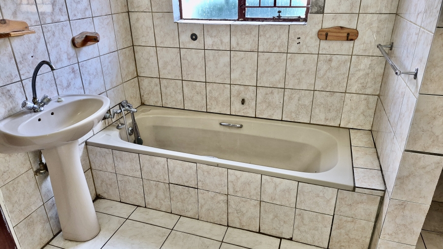 3 Bedroom Property for Sale in Die Heuwel Ext 4 Mpumalanga