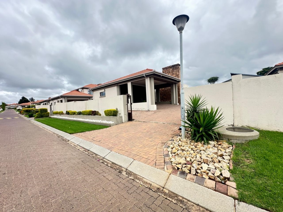 3 Bedroom Property for Sale in Ben Fleur Mpumalanga