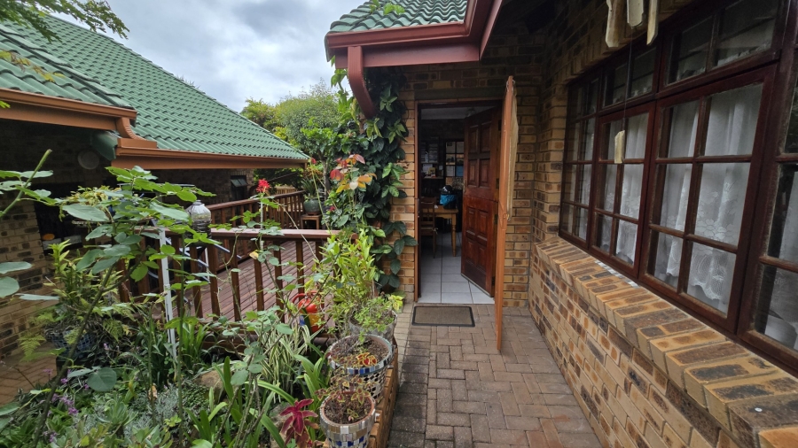 1 Bedroom Property for Sale in White River Mpumalanga