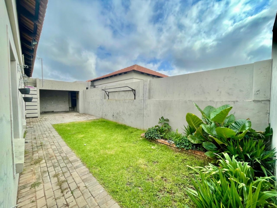 3 Bedroom Property for Sale in Terra Nova Mpumalanga