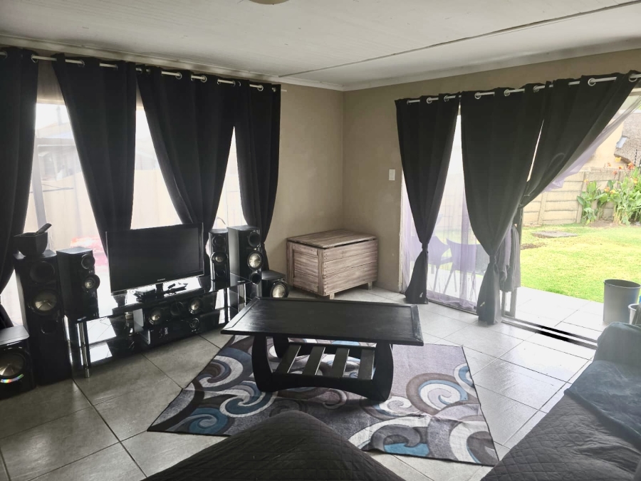6 Bedroom Property for Sale in Sunset Park Mpumalanga
