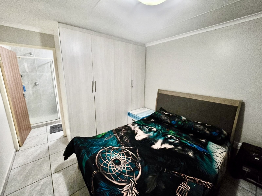 6 Bedroom Property for Sale in Sunset Park Mpumalanga