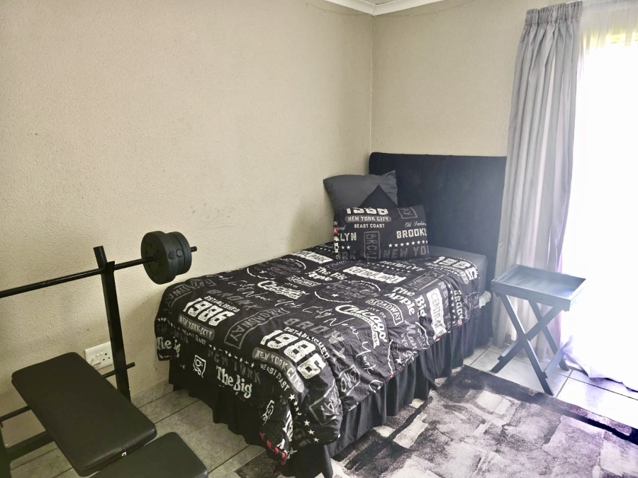 6 Bedroom Property for Sale in Sunset Park Mpumalanga