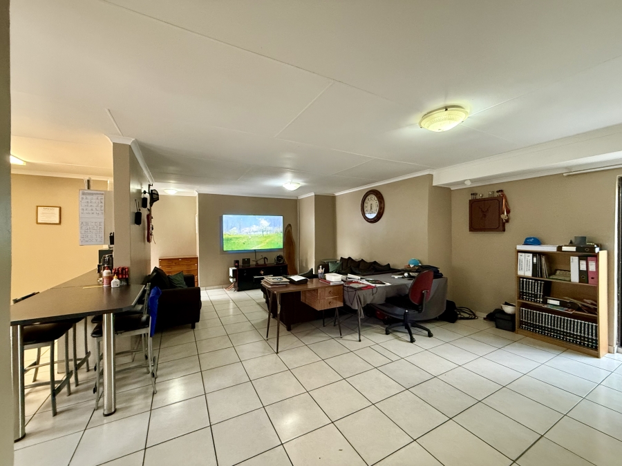 7 Bedroom Property for Sale in Sunset Park Mpumalanga