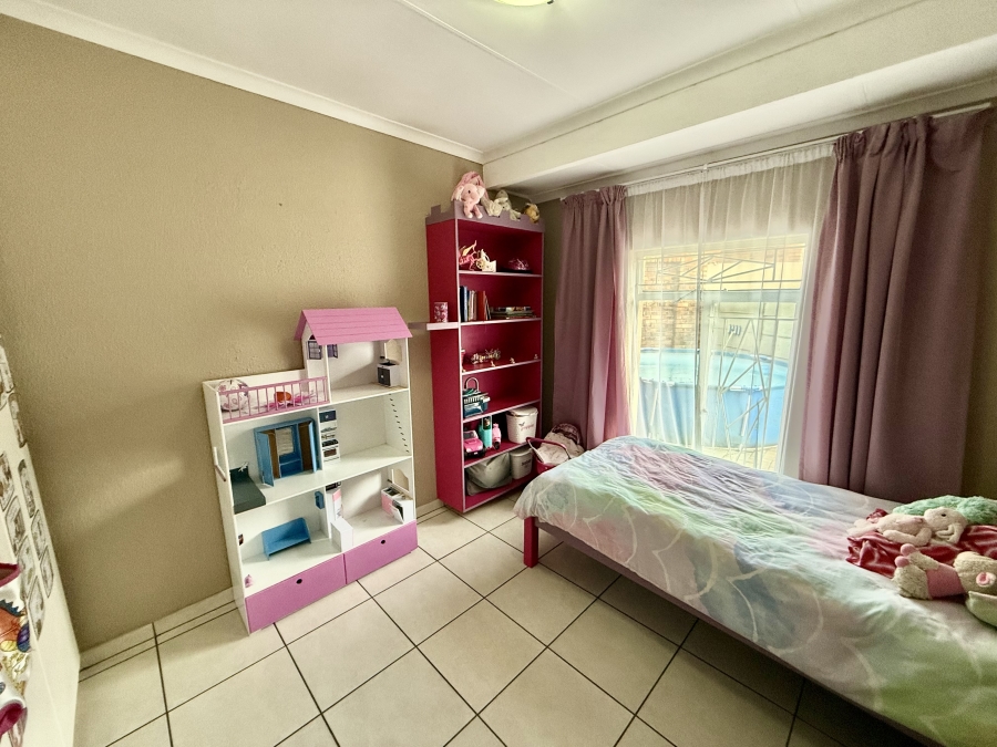 7 Bedroom Property for Sale in Sunset Park Mpumalanga