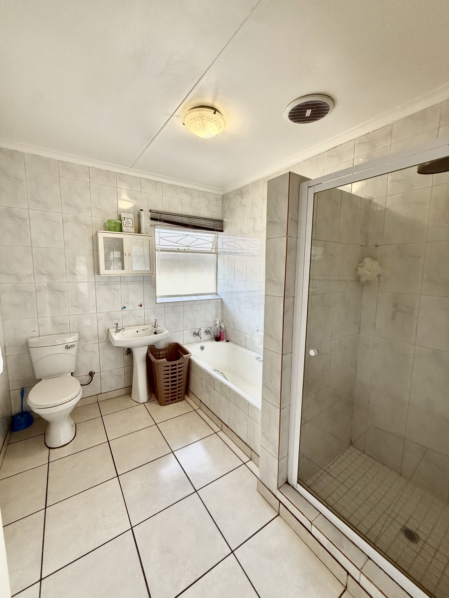 7 Bedroom Property for Sale in Sunset Park Mpumalanga