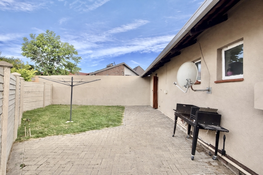 7 Bedroom Property for Sale in Sunset Park Mpumalanga