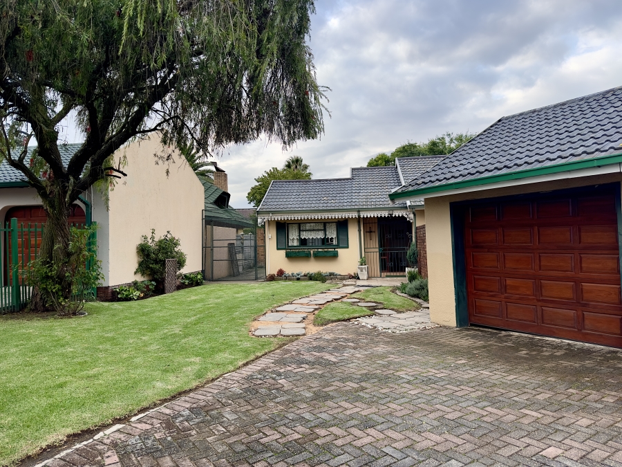 3 Bedroom Property for Sale in Cosmosrand Mpumalanga