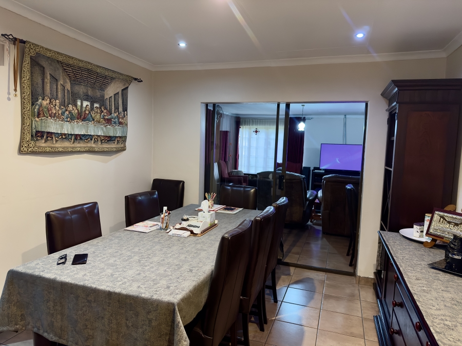 3 Bedroom Property for Sale in Cosmosrand Mpumalanga