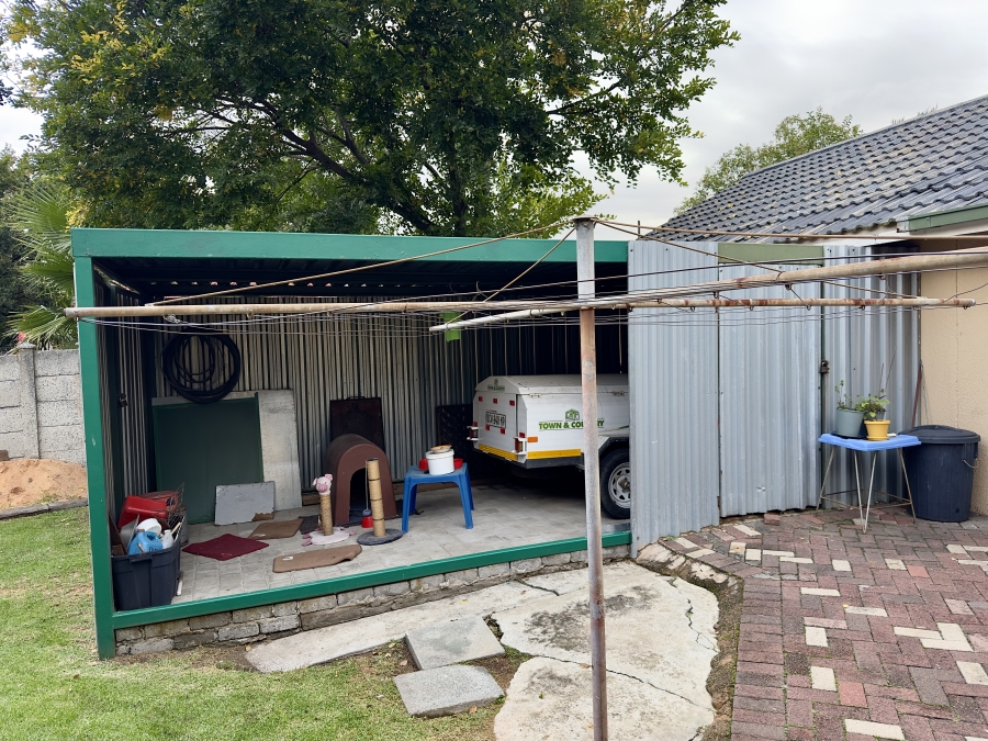 3 Bedroom Property for Sale in Cosmosrand Mpumalanga