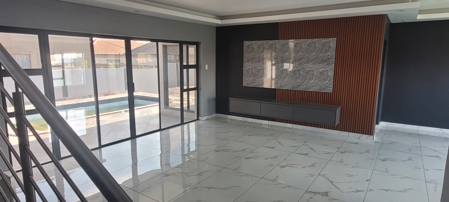 4 Bedroom Property for Sale in Aerorand Mpumalanga