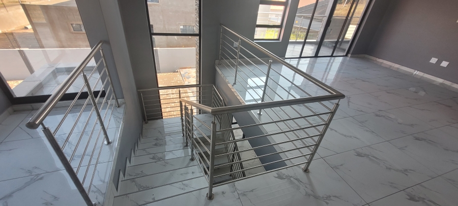 4 Bedroom Property for Sale in Aerorand Mpumalanga