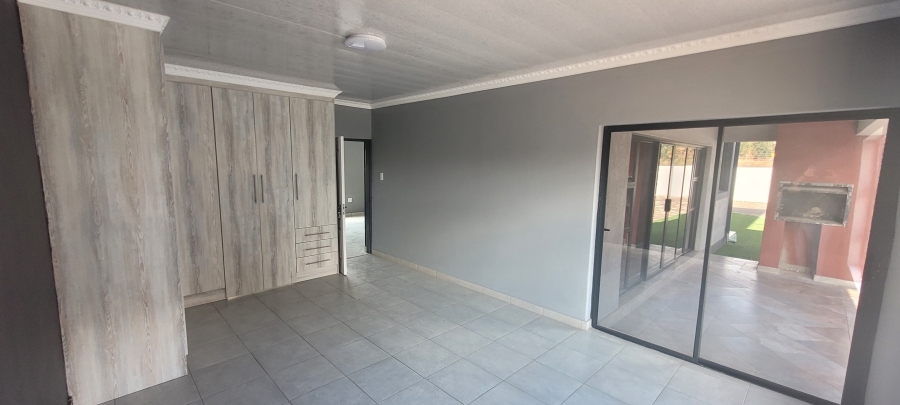 4 Bedroom Property for Sale in Aerorand Mpumalanga