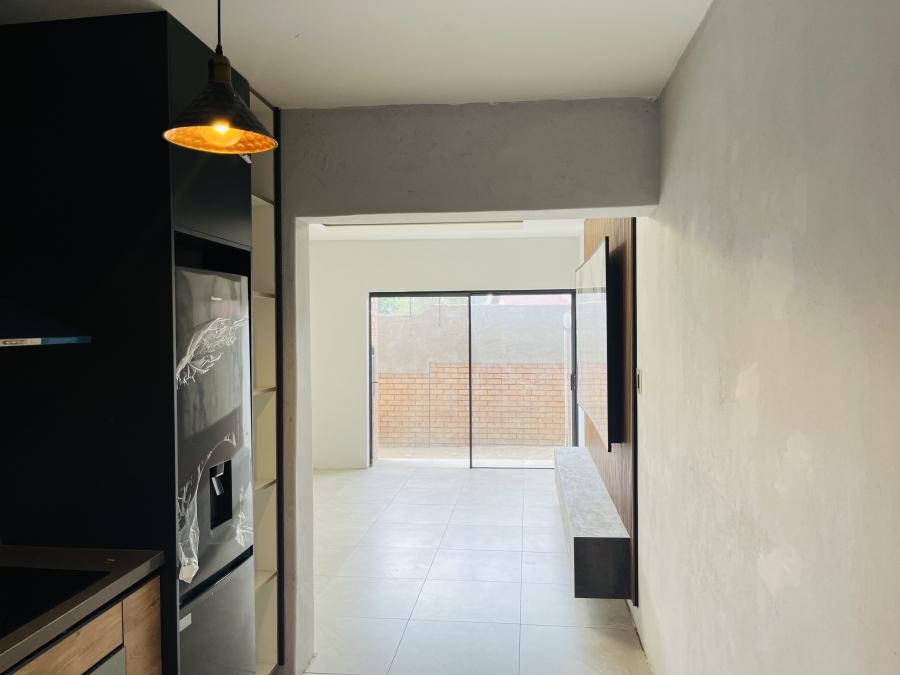 To Let 2 Bedroom Property for Rent in Middelburg Central Mpumalanga