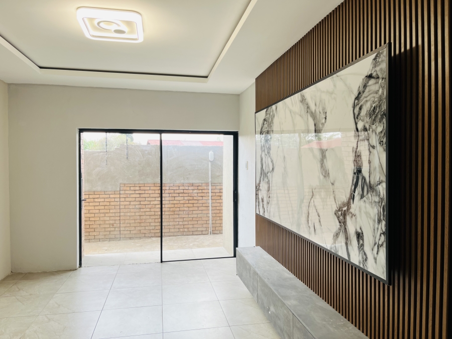 To Let 2 Bedroom Property for Rent in Middelburg Central Mpumalanga