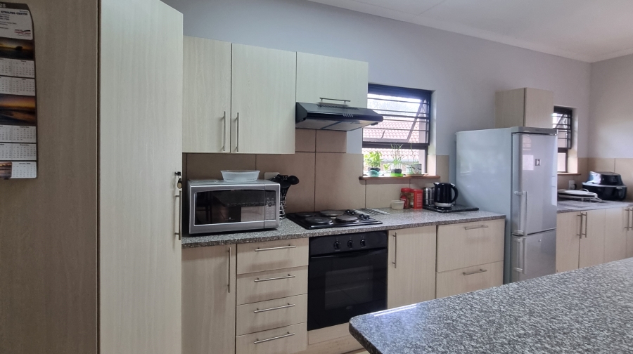 3 Bedroom Property for Sale in Bateleur Estate Mpumalanga