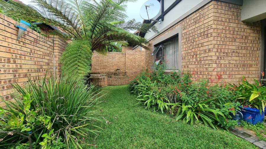 3 Bedroom Property for Sale in Bateleur Estate Mpumalanga