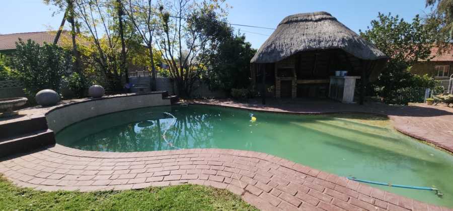4 Bedroom Property for Sale in Model Park Mpumalanga