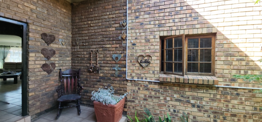 4 Bedroom Property for Sale in Model Park Mpumalanga