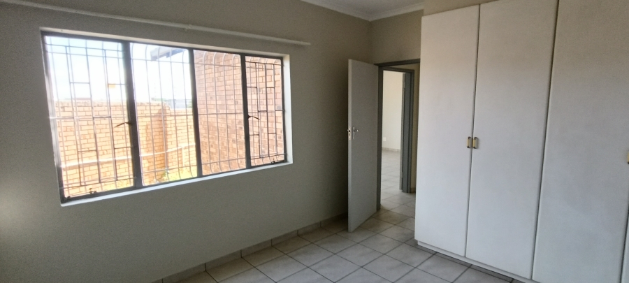 2 Bedroom Property for Sale in Ben Fleur Mpumalanga