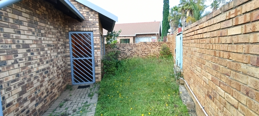 2 Bedroom Property for Sale in Ben Fleur Mpumalanga