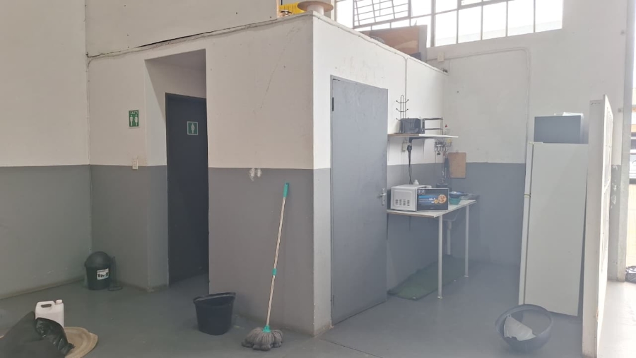 To Let commercial Property for Rent in Nelspruit Industrial Mpumalanga