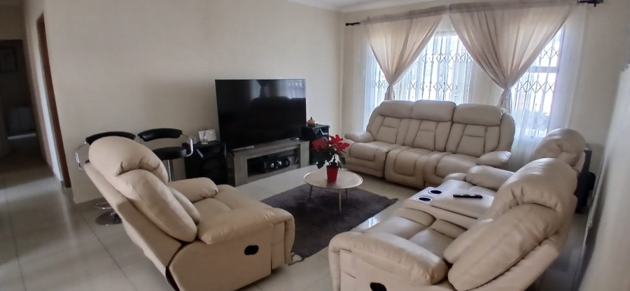 To Let 3 Bedroom Property for Rent in Secunda Rural Mpumalanga