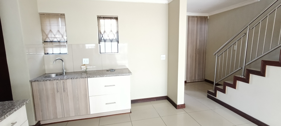 To Let 3 Bedroom Property for Rent in Ben Fleur Mpumalanga
