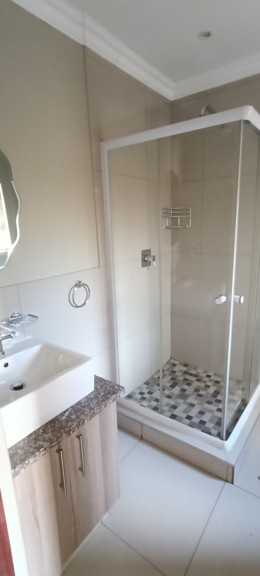 To Let 3 Bedroom Property for Rent in Ben Fleur Mpumalanga